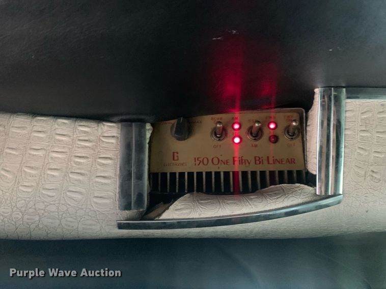 image for item LH9706 1994 Peterbilt 379  semi truck