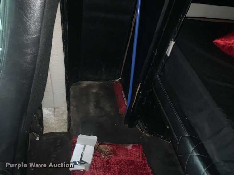 image for item LH9706 1994 Peterbilt 379  semi truck