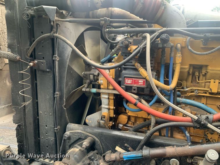 image for item LH9706 1994 Peterbilt 379  semi truck