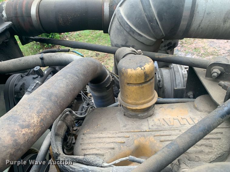 image for item LH9706 1994 Peterbilt 379  semi truck