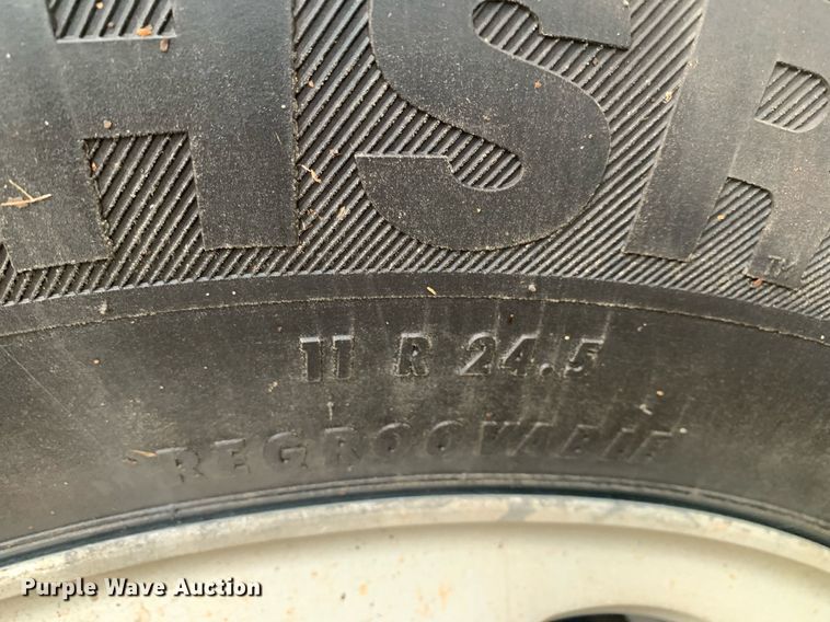 image for item LH9706 1994 Peterbilt 379  semi truck