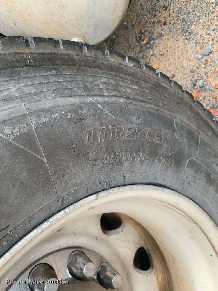 image for item LH9706 1994 Peterbilt 379  semi truck