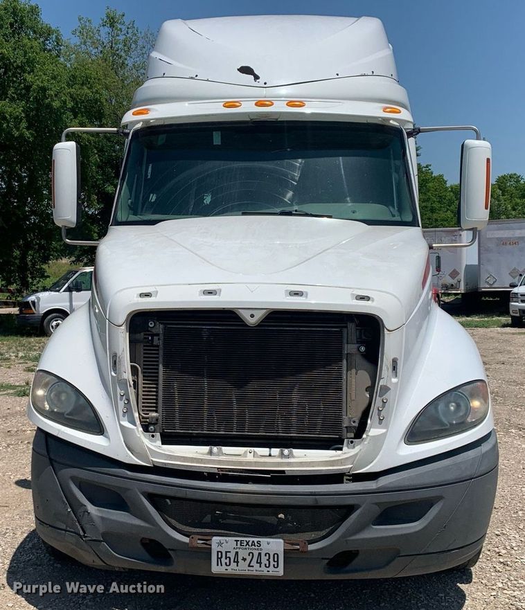 image for item LH9710 2014 International ProStar  semi truck