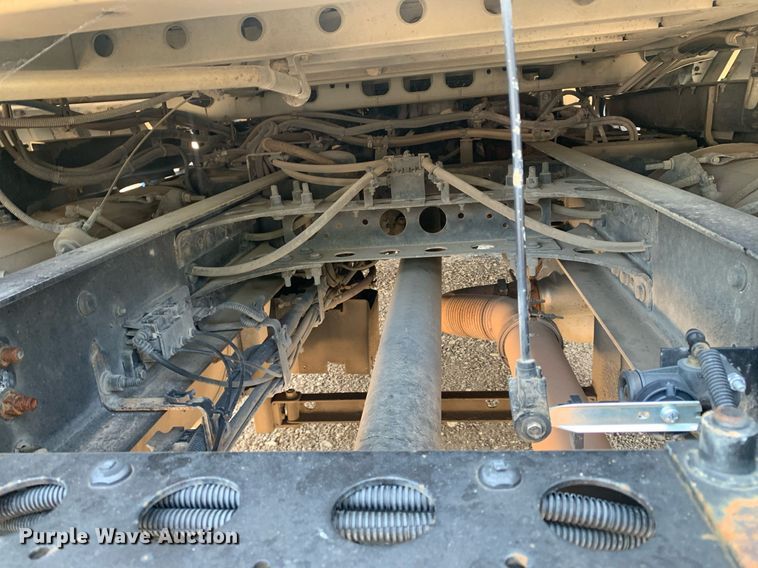 image for item LH9710 2014 International ProStar  semi truck