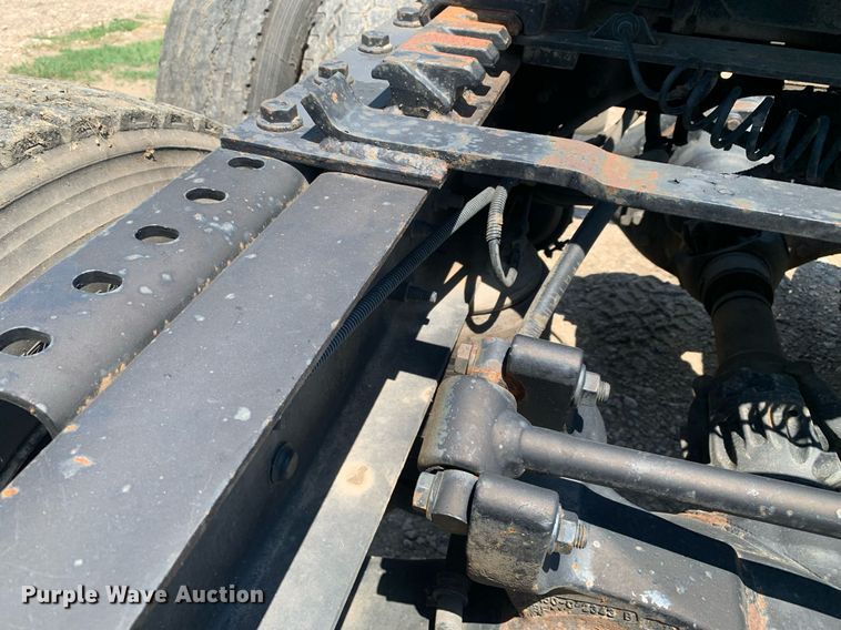 image for item LH9710 2014 International ProStar  semi truck