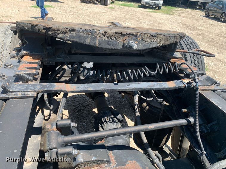 image for item LH9710 2014 International ProStar  semi truck