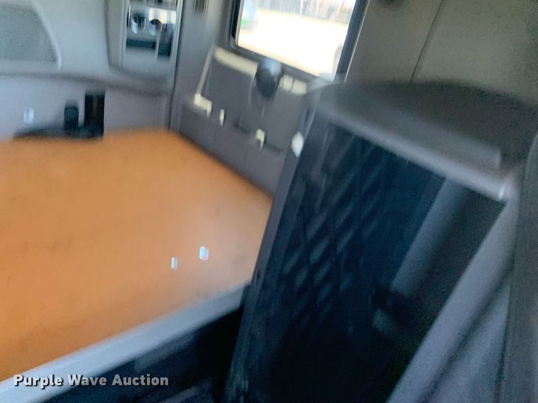 image for item LH9710 2014 International ProStar  semi truck