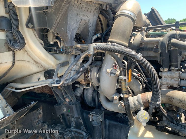 image for item LH9710 2014 International ProStar  semi truck