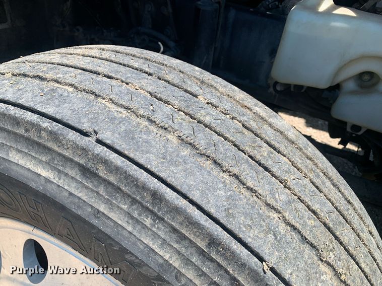 image for item LH9710 2014 International ProStar  semi truck