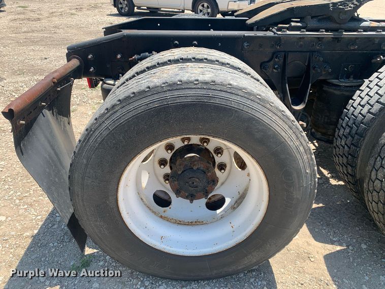 image for item LH9710 2014 International ProStar  semi truck