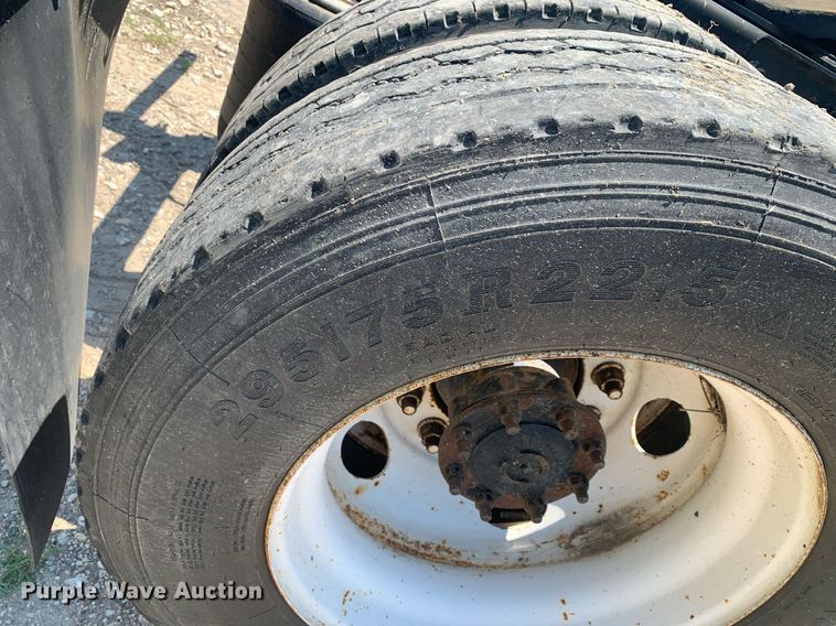 image for item LH9710 2014 International ProStar  semi truck