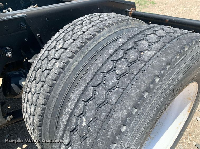 image for item LH9710 2014 International ProStar  semi truck