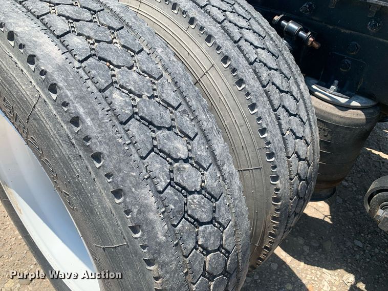 image for item LH9710 2014 International ProStar  semi truck