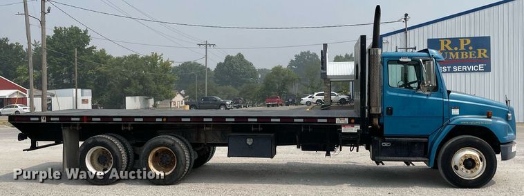 image for item LJ9772 2004 Freightliner FL80  flatbed truck
