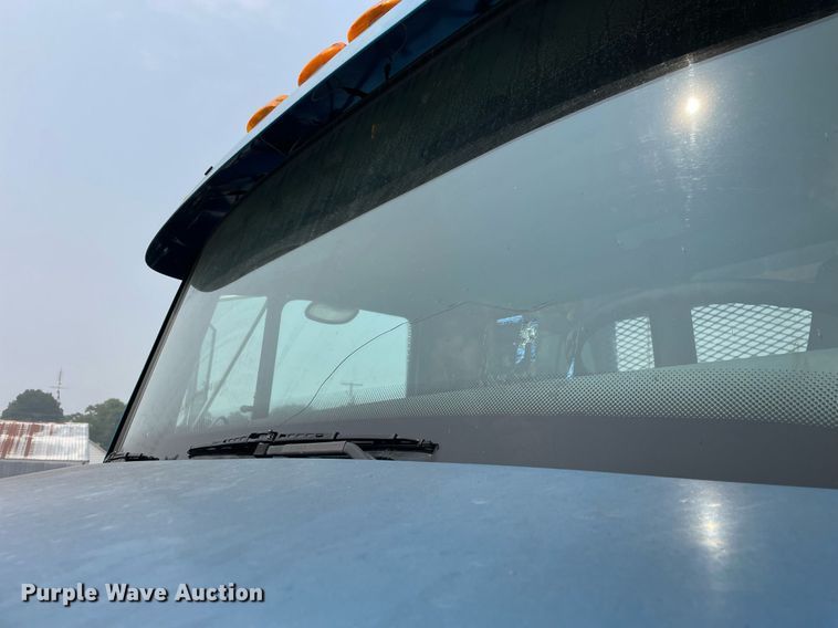 image for item LJ9772 2004 Freightliner FL80  flatbed truck