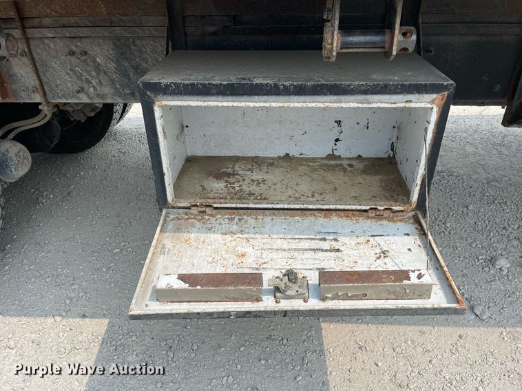 image for item LJ9772 2004 Freightliner FL80  flatbed truck