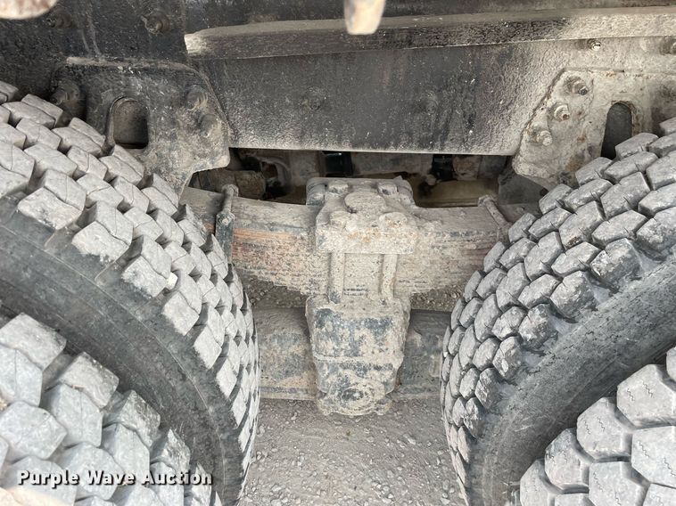 image for item LJ9772 2004 Freightliner FL80  flatbed truck