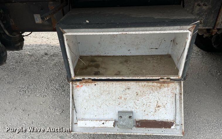 image for item LJ9772 2004 Freightliner FL80  flatbed truck