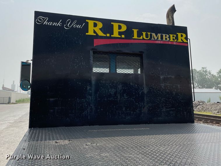 image for item LJ9772 2004 Freightliner FL80  flatbed truck