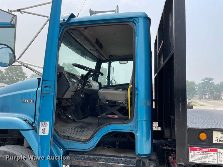 image for item LJ9772 2004 Freightliner FL80  flatbed truck