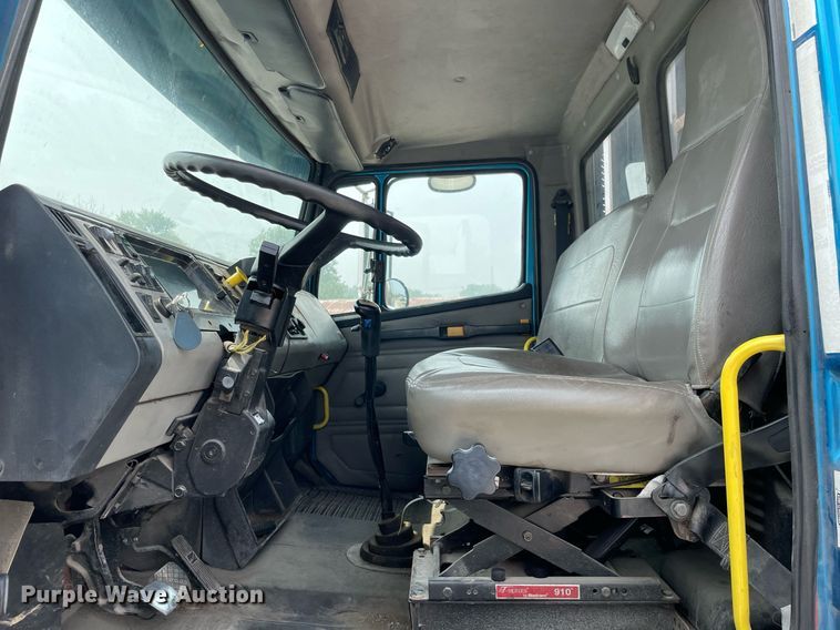 image for item LJ9772 2004 Freightliner FL80  flatbed truck