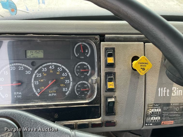 image for item LJ9772 2004 Freightliner FL80  flatbed truck