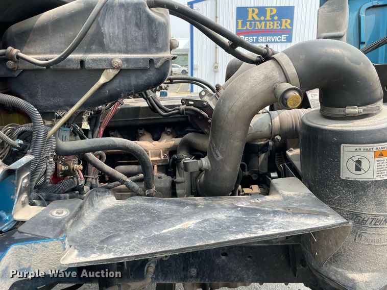 image for item LJ9772 2004 Freightliner FL80  flatbed truck