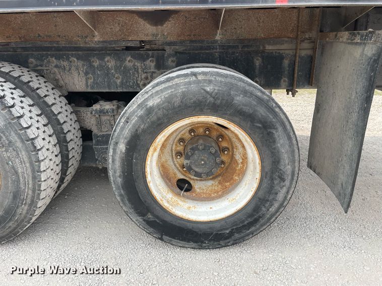 image for item LJ9772 2004 Freightliner FL80  flatbed truck