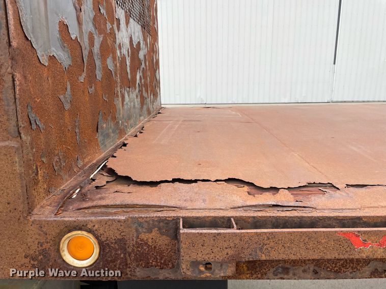 image for item LJ9773 2011 International WorkStar 7400  dump flatbed truck