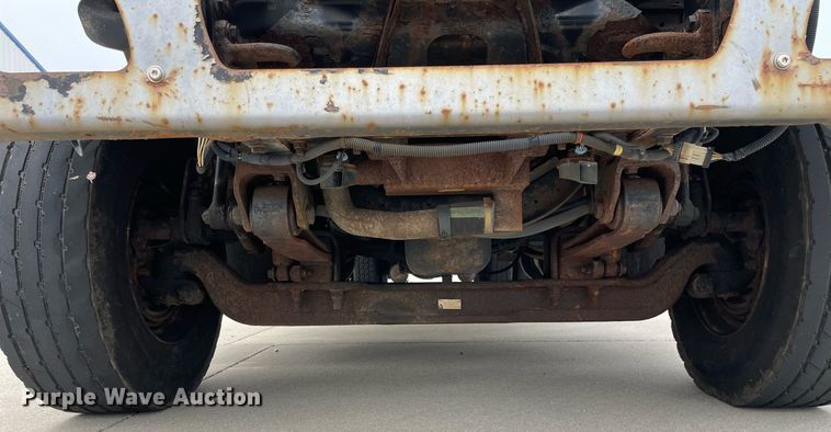 image for item LJ9773 2011 International WorkStar 7400  dump flatbed truck