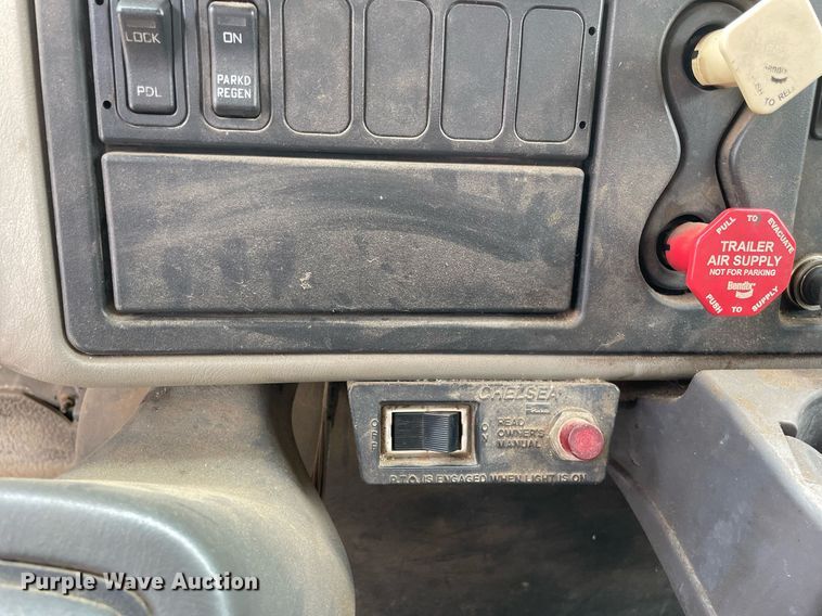 image for item LJ9773 2011 International WorkStar 7400  dump flatbed truck