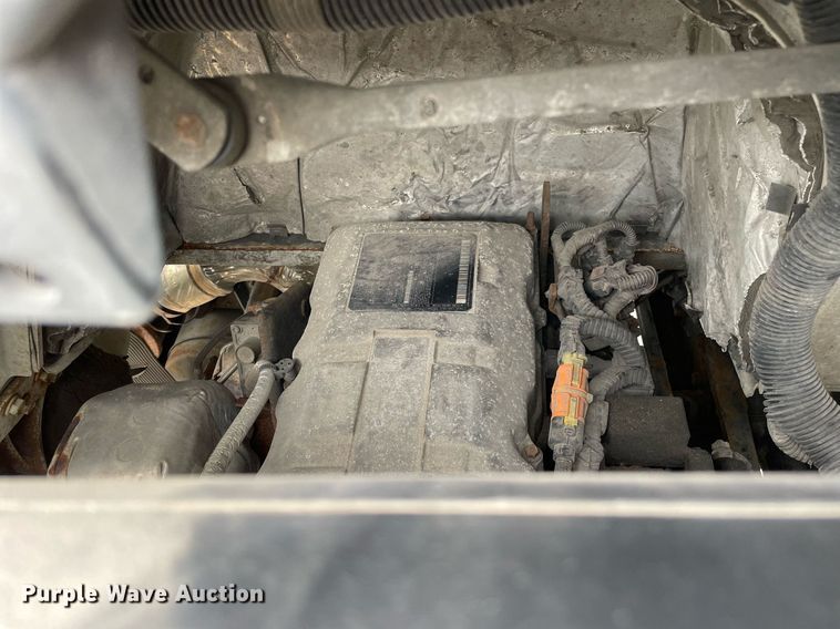 image for item LJ9773 2011 International WorkStar 7400  dump flatbed truck