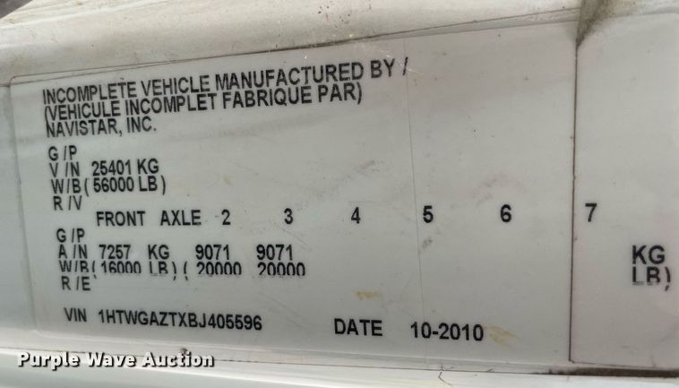 image for item LJ9773 2011 International WorkStar 7400  dump flatbed truck