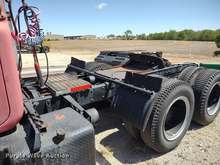 image for item LL9102 1966 Mack R600 semi truck