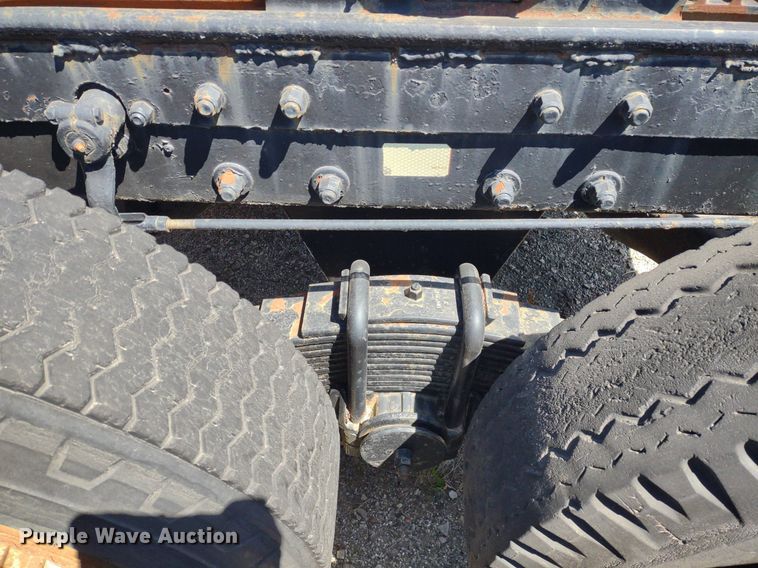 image for item LL9102 1966 Mack R600 semi truck