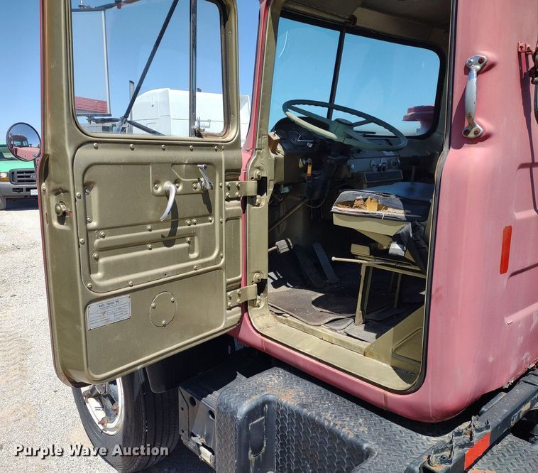 image for item LL9102 1966 Mack R600 semi truck