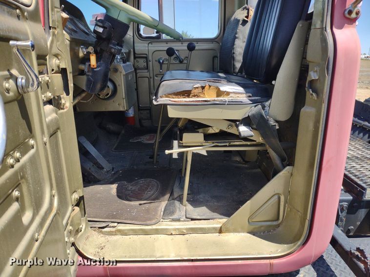 image for item LL9102 1966 Mack R600 semi truck