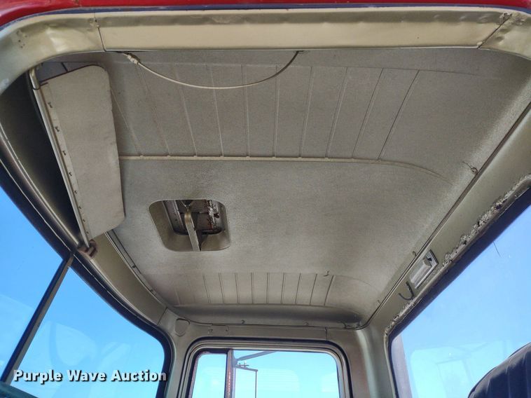 image for item LL9102 1966 Mack R600 semi truck