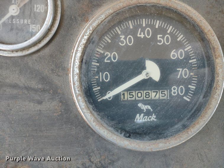 image for item LL9102 1966 Mack R600 semi truck