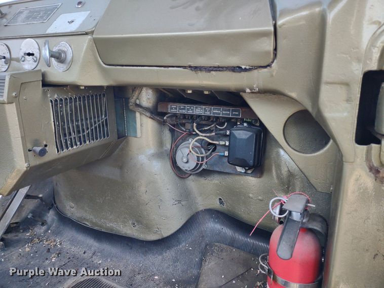 image for item LL9102 1966 Mack R600 semi truck