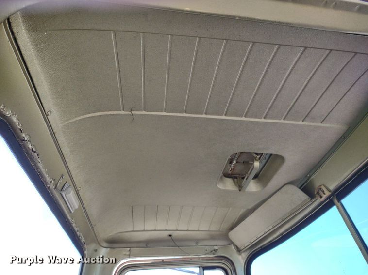 image for item LL9102 1966 Mack R600 semi truck