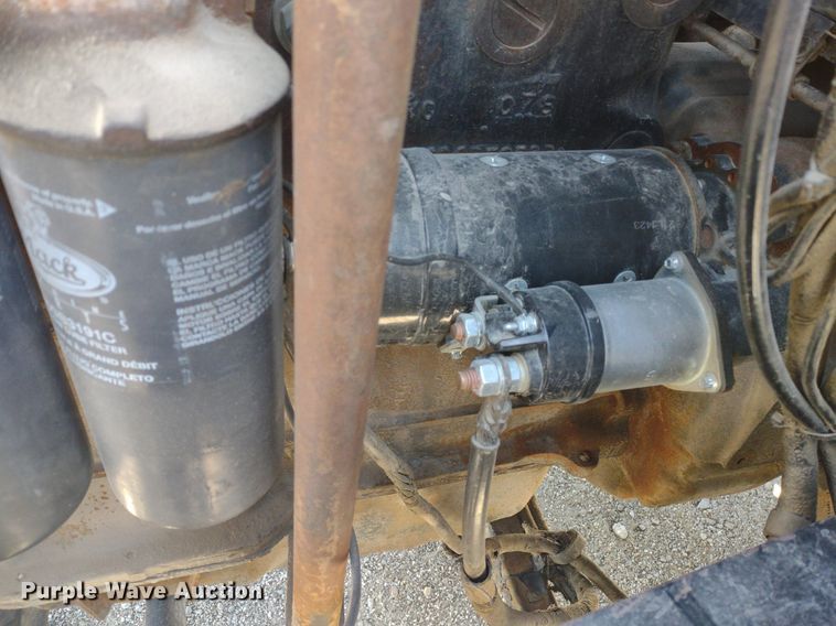 image for item LL9102 1966 Mack R600 semi truck