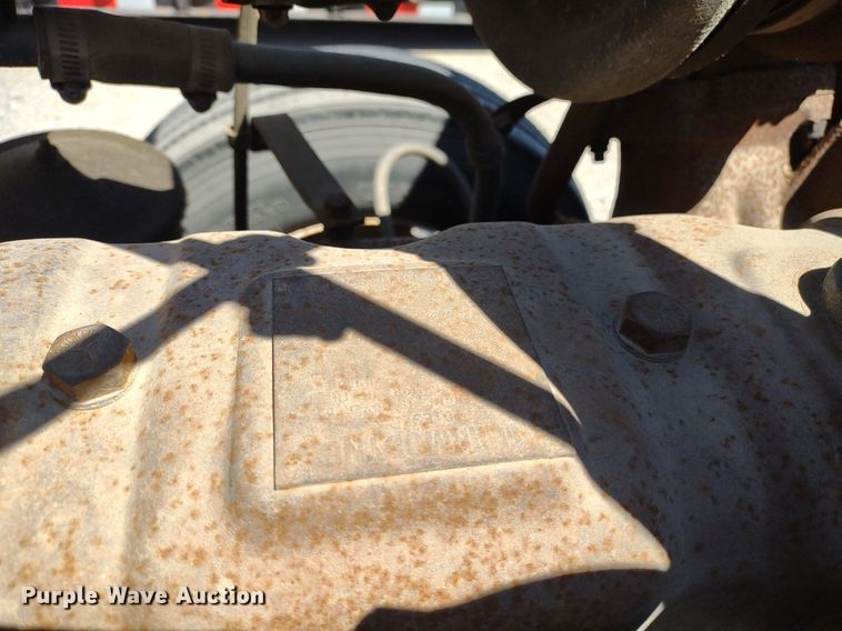 image for item LL9102 1966 Mack R600 semi truck