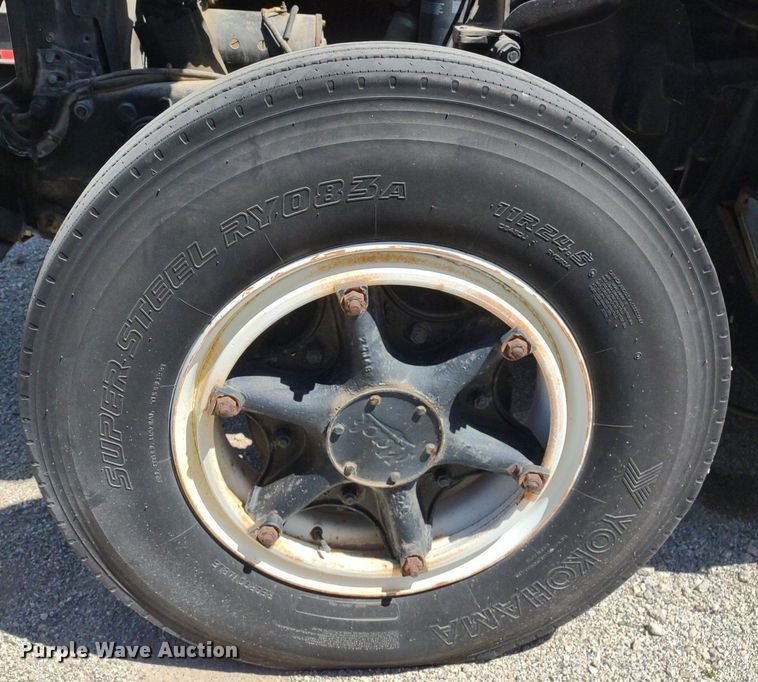 image for item LL9102 1966 Mack R600 semi truck