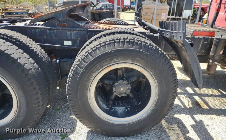 image for item LL9102 1966 Mack R600 semi truck