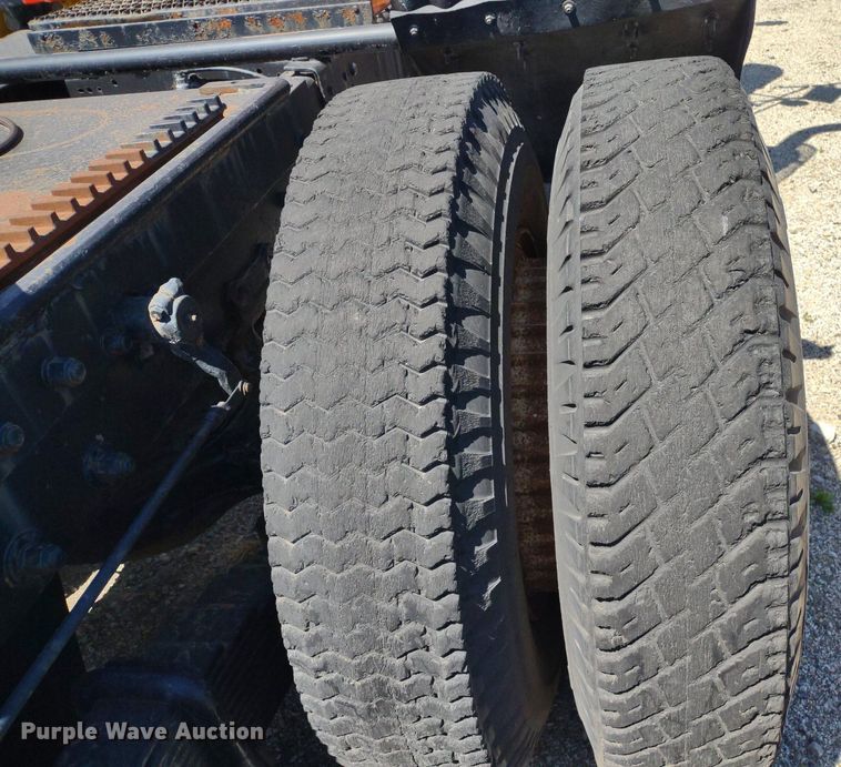 image for item LL9102 1966 Mack R600 semi truck