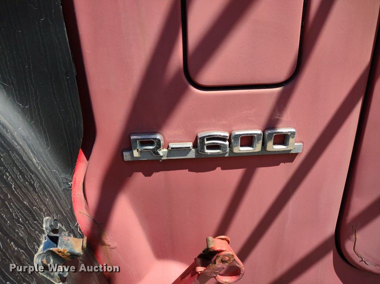 image for item LL9102 1966 Mack R600 semi truck