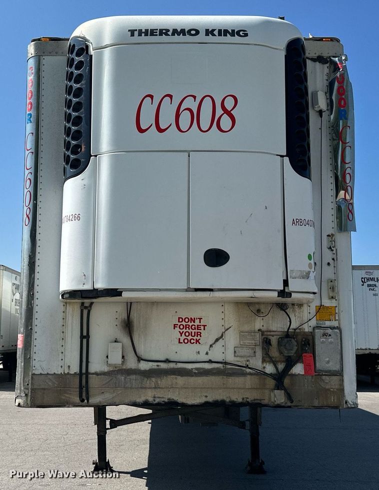 image for item LN9273 2005 Utility 3000R  refrigerated van trailer