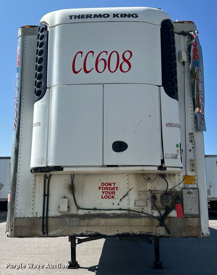 image for item LN9273 2005 Utility 3000R  refrigerated van trailer