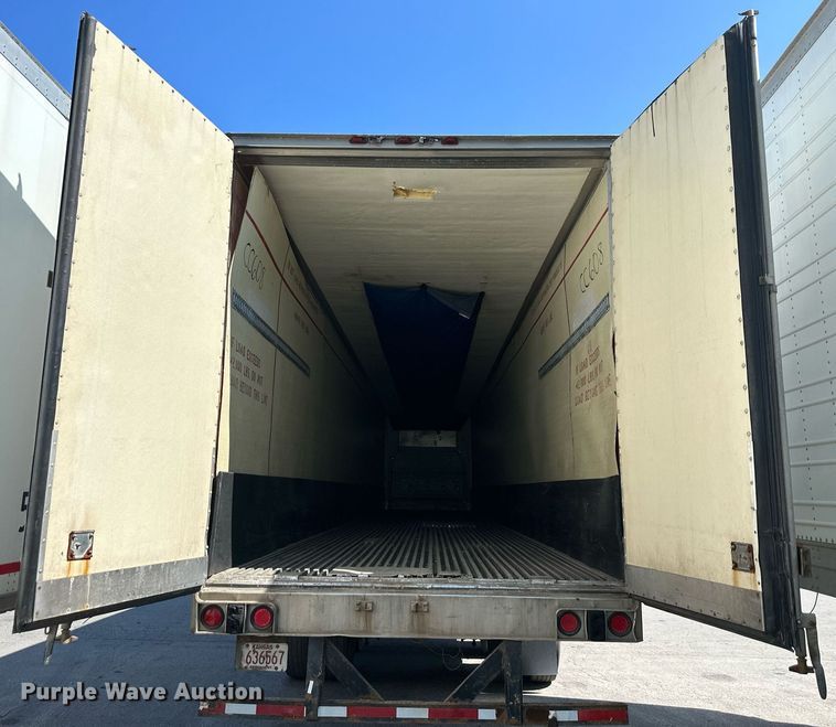 image for item LN9273 2005 Utility 3000R  refrigerated van trailer